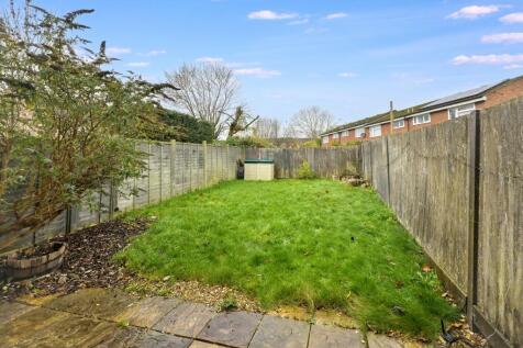 5 Milton Dene, Hemel Hempstead HP2 7PE