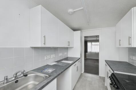 5 Milton Dene, Hemel Hempstead HP2 7PE