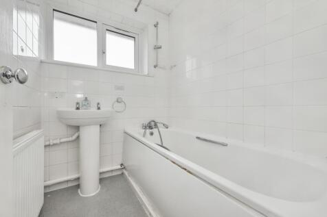 5 Milton Dene, Hemel Hempstead HP2 7PE