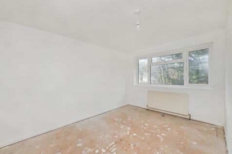 24 Milton Dene, Hemel Hempstead, HP2 7PE