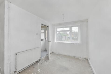 24 Milton Dene, Hemel Hempstead, HP2 7PE