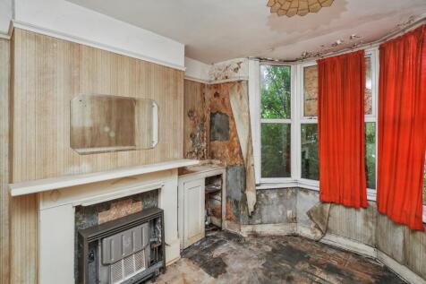 6 Tramway Avenue, Edmonton, N9 8PE