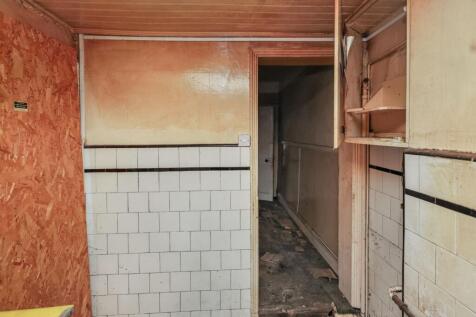 6 Tramway Avenue, Edmonton, N9 8PE