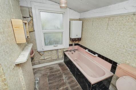 6 Tramway Avenue, Edmonton, N9 8PE