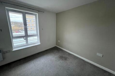 Flat 8, Block 7, Chantry Close, Abbey Wood, London SE2 9PF