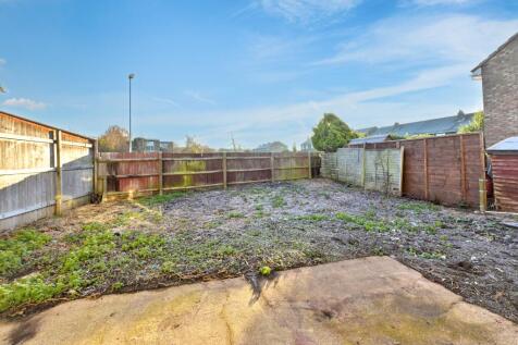 51 Sallowbush Road, Huntingdon, Cambridgeshire PE29 7BE