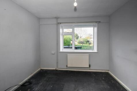 77 Harris Crescent, Needingworth, St. Ives, Cambridgeshire PE27 4TE