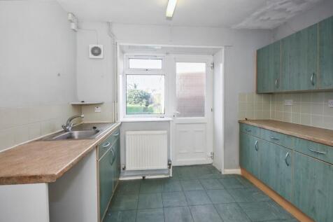 77 Harris Crescent, Needingworth, St. Ives, Cambridgeshire PE27 4TE