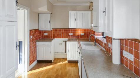 58 York Road, North Hull Estate, Hull, East Yorkshire, HU6 9RA