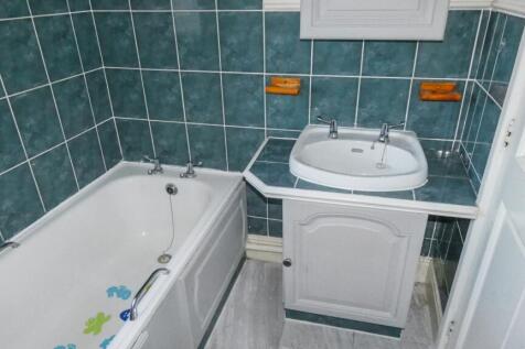 58 York Road, North Hull Estate, Hull, East Yorkshire, HU6 9RA