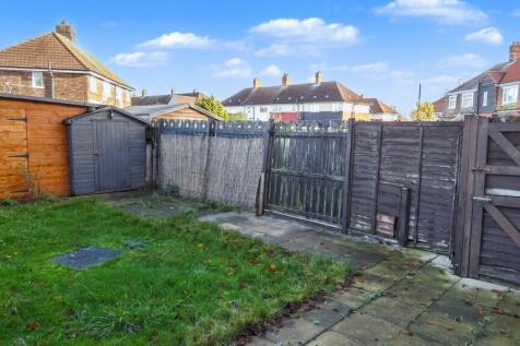 58 York Road, North Hull Estate, Hull, East Yorkshire, HU6 9RA