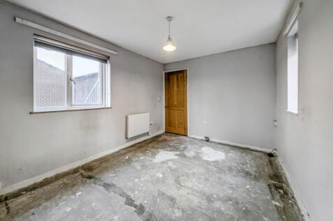 87 Cambo Place, North Shields, Tyne and Wear, NE30 3RL