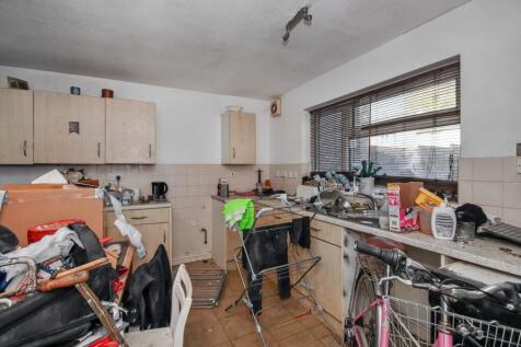 25 Darrington Close, Eaton Socon, St. Neots, Cambridgeshire PE19 8BG