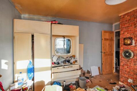 25 Darrington Close, Eaton Socon, St. Neots, Cambridgeshire PE19 8BG