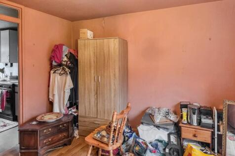 6 Keilder Close, Hillingdon, Uxbridge, UB10 0EU