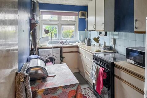 6 Keilder Close, Hillingdon, Uxbridge, UB10 0EU