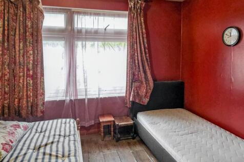 6 Keilder Close, Hillingdon, Uxbridge, UB10 0EU