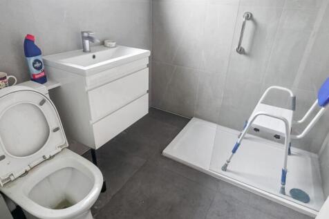 6 Keilder Close, Hillingdon, Uxbridge, UB10 0EU