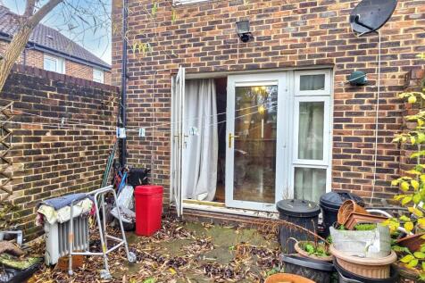 6 Keilder Close, Hillingdon, Uxbridge, UB10 0EU