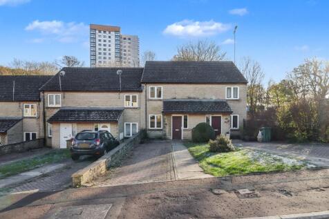 4 Hebble Brook Close, Mixenden, Halifax, HX2 8UJ