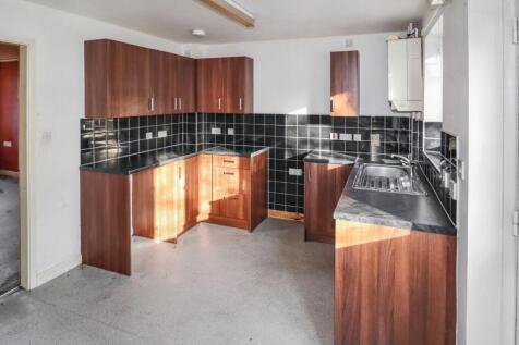 4 Hebble Brook Close, Mixenden, Halifax, HX2 8UJ