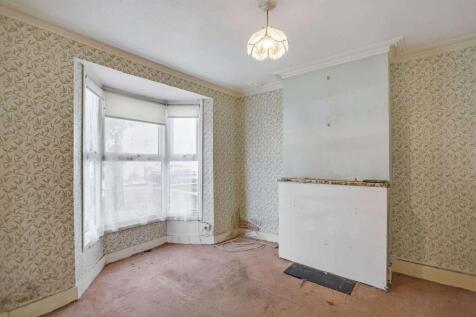 5 Oxford Road, Edmonton, London N9 0LY