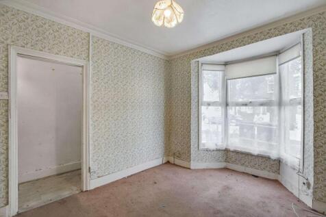 5 Oxford Road, Edmonton, London N9 0LY