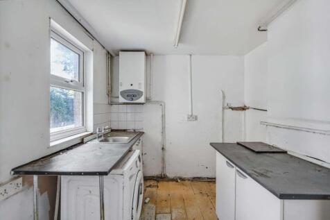 5 Oxford Road, Edmonton, London N9 0LY