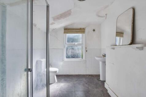 5 Oxford Road, Edmonton, London N9 0LY