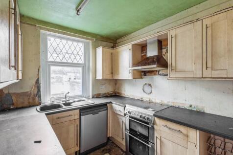 9 Barnes Road, Heysham, Morecambe LA3 1UW