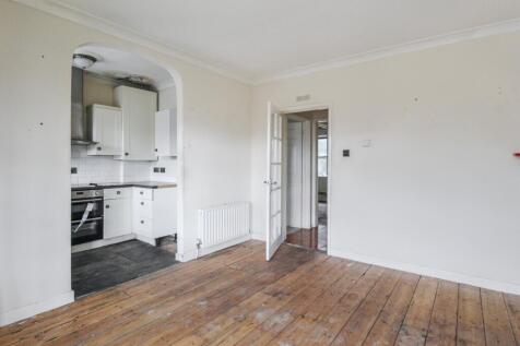 Flat 1, Greenlea, Keyhaven Road, Lymington, SO41 0QX