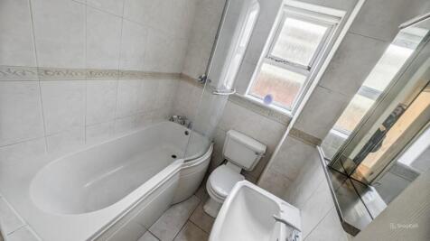 Flat 1, Greenlea, Keyhaven Road, Lymington, SO41 0QX