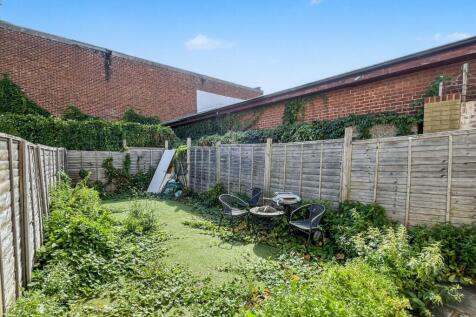 6 Orchard Villas, Cray Road, Sidcup, Kent, DA14 5DJ