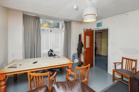 4 Antrim Grove, Belsize Park, London NW3 4XR