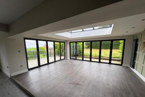 The Beeches, 26 Whalley Road, Wilpshire, Blackburn, BB1 9JT