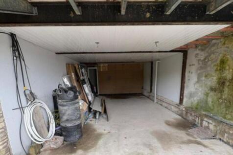 The Beeches, 26 Whalley Road, Wilpshire, Blackburn, BB1 9JT