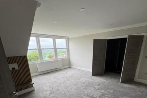 The Beeches, 26 Whalley Road, Wilpshire, Blackburn, BB1 9JT