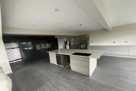 The Beeches, 26 Whalley Road, Wilpshire, Blackburn, BB1 9JT