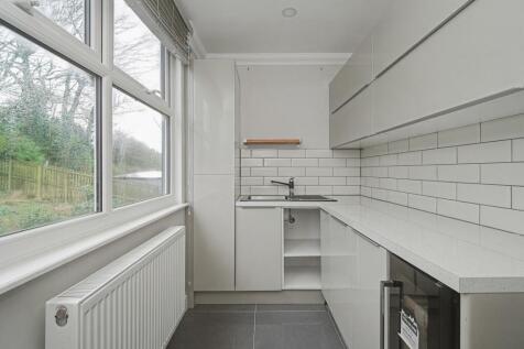 The Beeches, 26 Whalley Road, Wilpshire, Blackburn, BB1 9JT