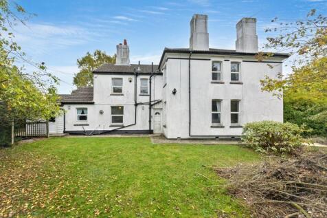 1 ,1A, 2 Mount Zion, Benfleet, Essex SS7 2AR