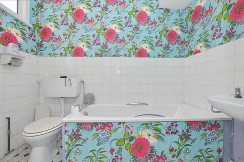 1 ,1A, 2 Mount Zion, Benfleet, Essex SS7 2AR