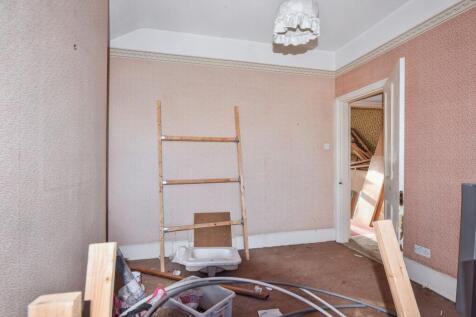 1 ,1A, 2 Mount Zion, Benfleet, Essex SS7 2AR