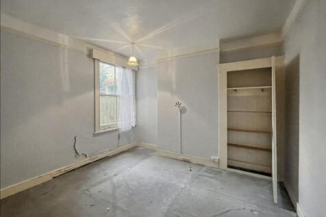 65 Burntwood Lane, London SW17 0AJ