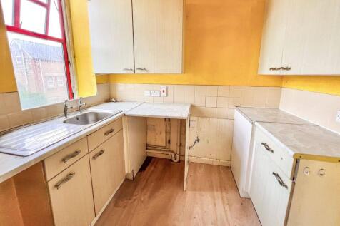 1-6 West End House, Marshfield Road, Chippenham, SN15 1JZ