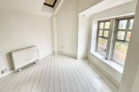 1-6 West End House, Marshfield Road, Chippenham, SN15 1JZ