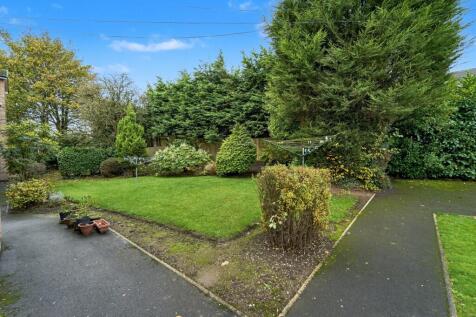 Flat 11, Lyndon House, 2 Conifer Drive, Birmingham B31 2HX