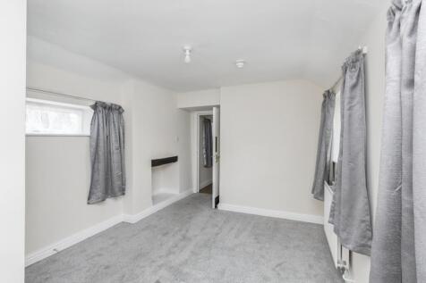 107 High Street, Witney, Oxfordshire, OX28 6HY