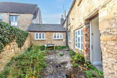 107 High Street, Witney, Oxfordshire, OX28 6HY