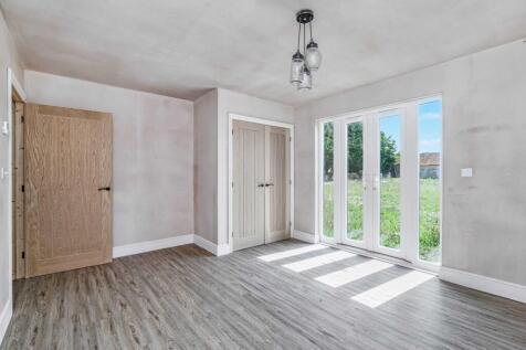 Stonebridge Barn, Church Road, Earsham, Bungay, NR35 2TL