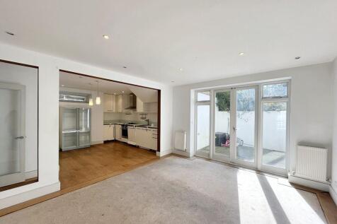 Flat 4, 12 Elm Grove Wimbledon London SW19 4HE
